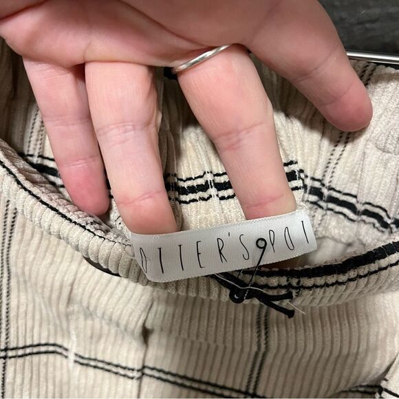 Potters Pot Corduroy Button Front Skirt Large - Picture 6 of 10